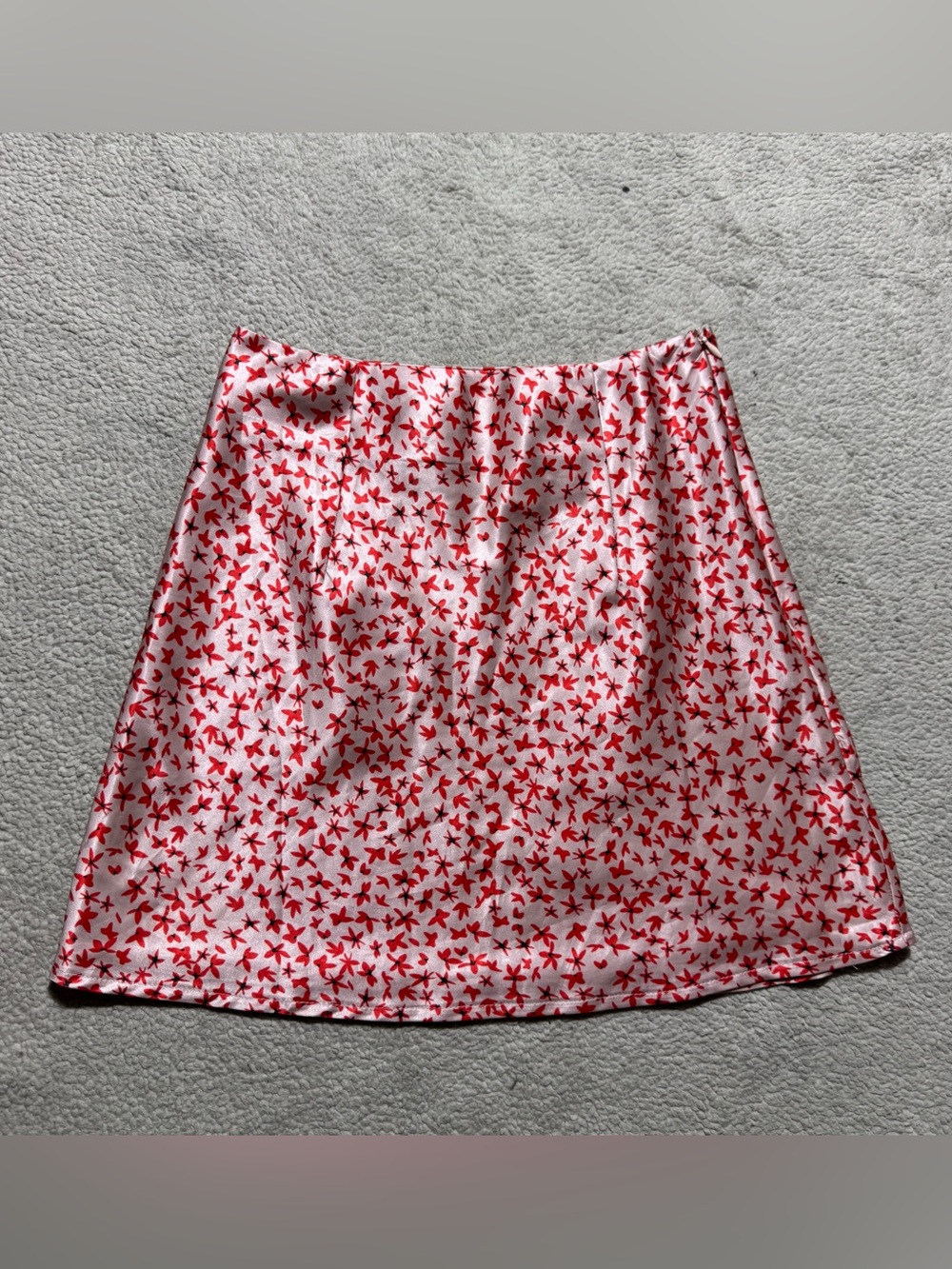 Princess Polly Skirt Womens 2 The Joan Mini Side Zip A-Line Red Floral Satin